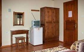 To Petrino Guesthouse