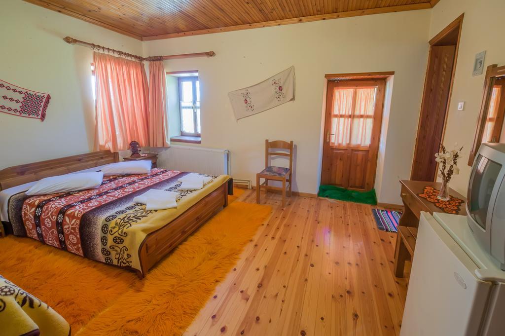 To Petrino Guesthouse Agios Germanos Zimmer foto